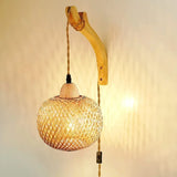 NaturLume Bambus Wandlaterne – Handgeflochtene Wandleuchte aus Rattan mit E27 Sockel