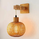 SolBambu Wandlampe – Handgeflochtene Bambuslaterne für Moderne Naturräume