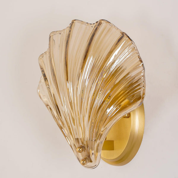 Muschelförmige Wandleuchte