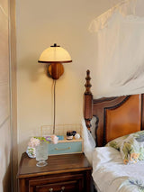 Pilz-Wandlampe aus Holz