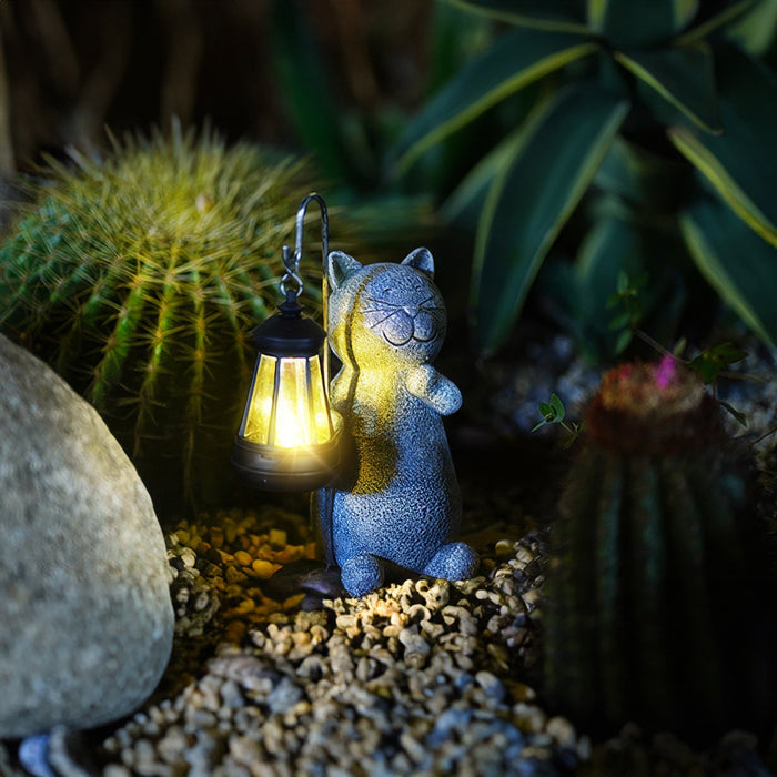 Golden leuchtende Katzengartenlampe