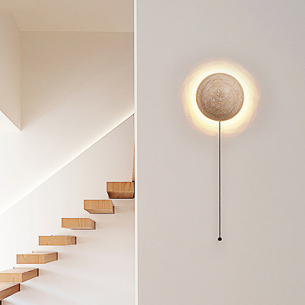 Wandleuchte im skandinavischen Creme-Stil