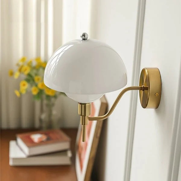 Wandleuchte Pilz in Creme Farbe
