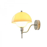 Wandleuchte Pilz in Creme Farbe