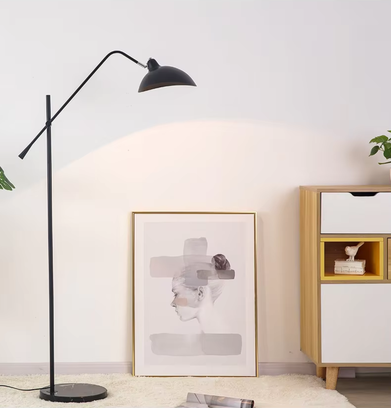 Nordic Gold Luxe Stehlampe – Minimalistisches Design mit Marmorfuß