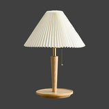 Vintage Plissee-Tischlampe aus Holz