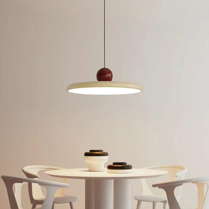 Skandinavische Glaslampe im BauHaus-Stil