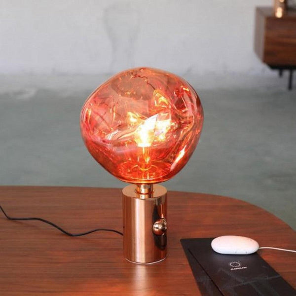 Innovative Tischlampe Melt