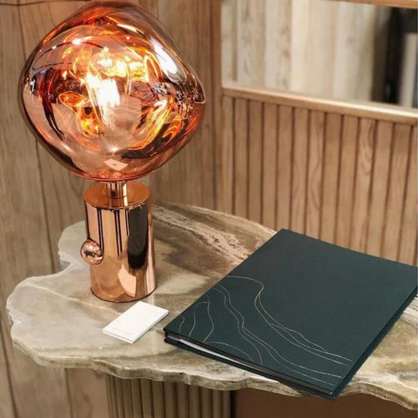 Innovative Tischlampe Melt