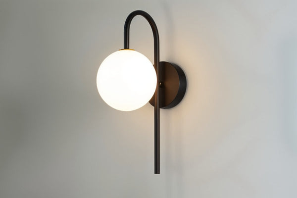 Wandleuchte für das Schlafzimmer aus Metall und Glas