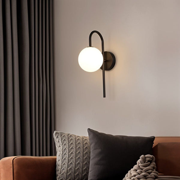 Wandleuchte für das Schlafzimmer aus Metall und Glas
