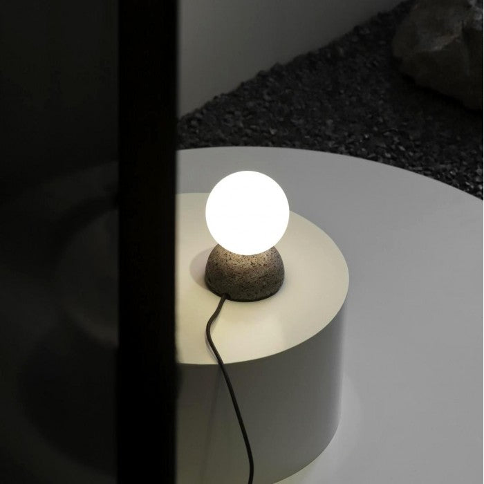 Origo Zement Kom Lampe