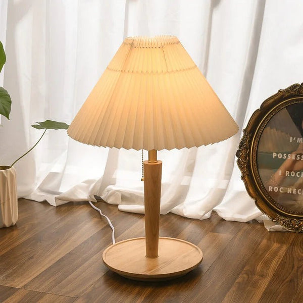 Vintage Plissee-Tischlampe aus Holz