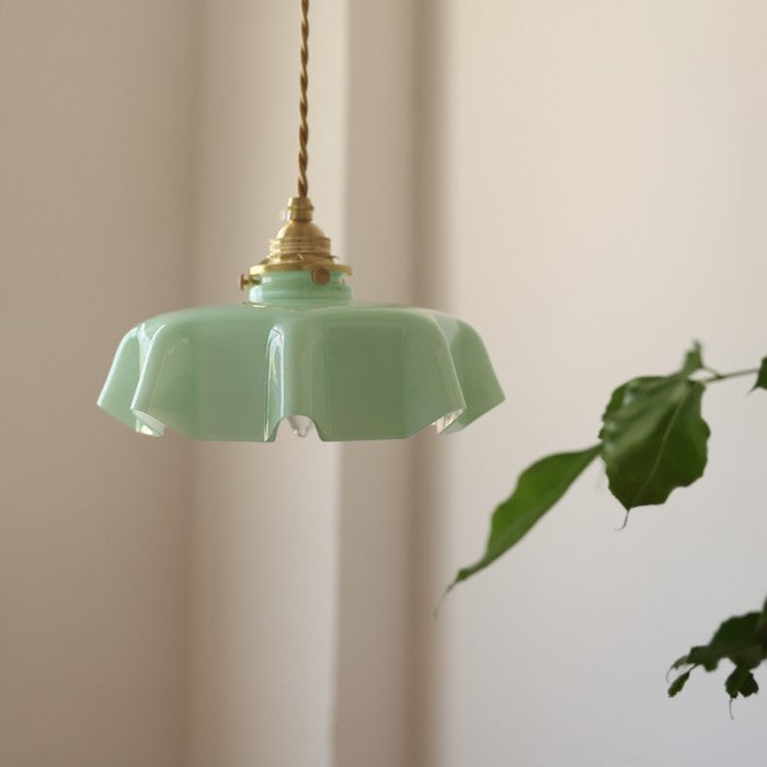 Hängelampe im Retro-Stil, Glasblume, cremefarben