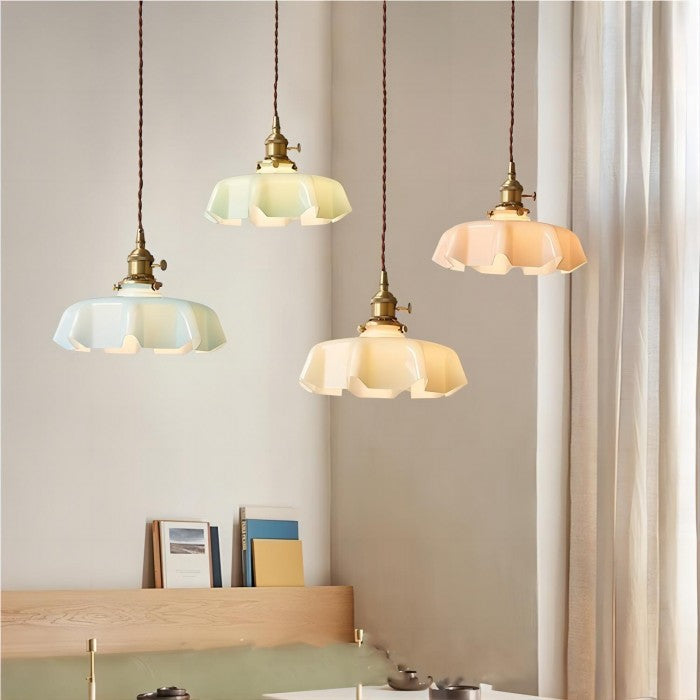 Hängelampe im Retro-Stil, Glasblume, cremefarben