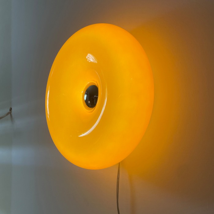 Bauhaus Donut Wandleuchte und Tischleuchte