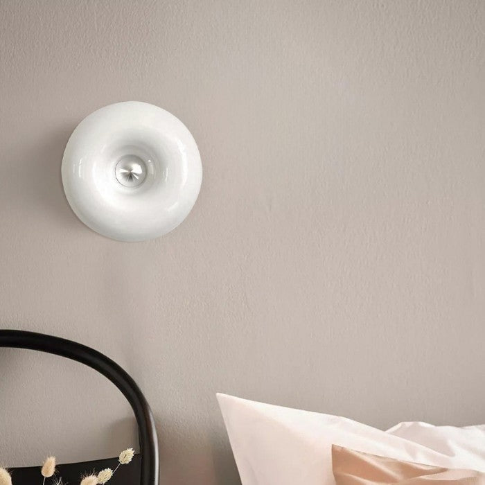 Bauhaus Donut Wandleuchte und Tischleuchte